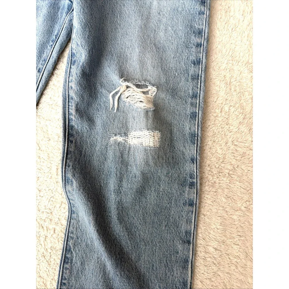 Levi’s 501 Jeans Mens 29x28 Distressed Light Blue